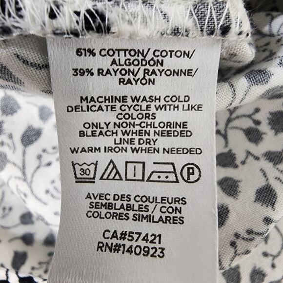 Loft Womens Top Small Floral Long Sleeve Black White Lightweight Tie Keyhole - Picture 8 of 9